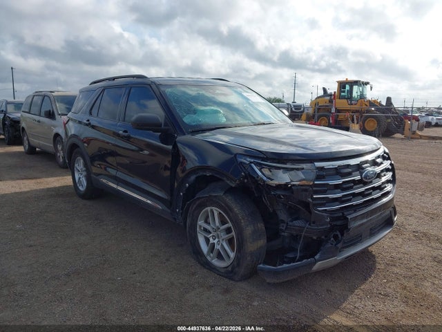 Salvage Ford Explorer Image