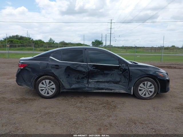 Nissan Sentra S