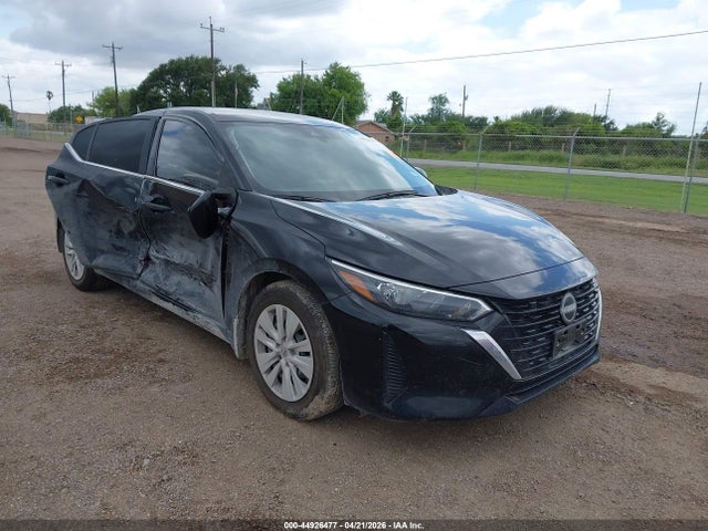 Salvage Nissan Sentra Image