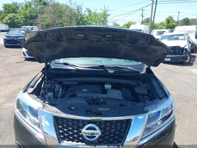 Nissan Pathfinder Platinum