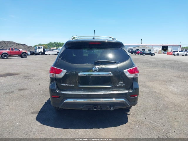 Nissan Pathfinder Platinum