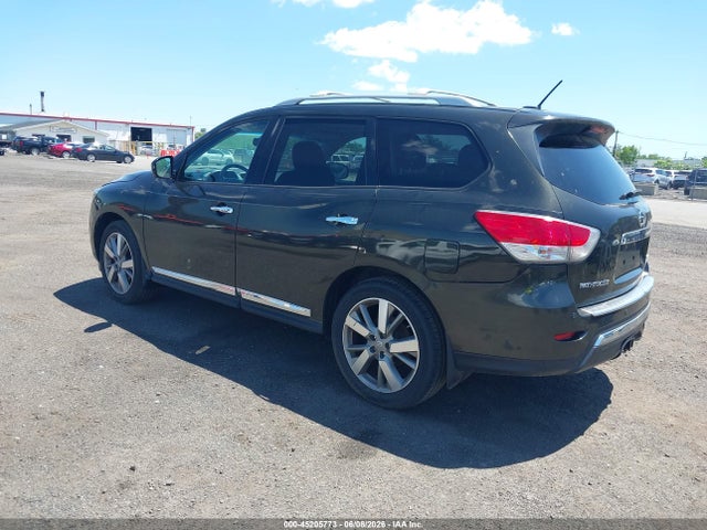 Nissan Pathfinder Platinum