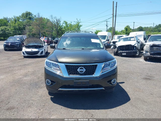 Nissan Pathfinder Platinum