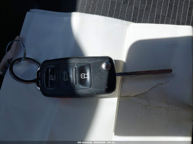 Volkswagen Tiguan S