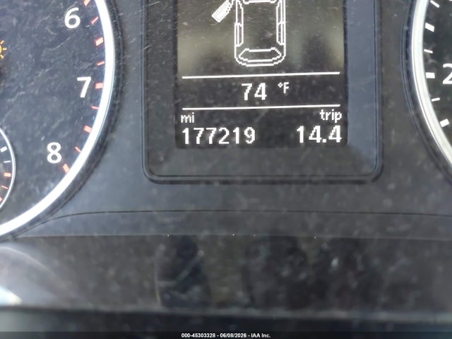 Volkswagen Tiguan S
