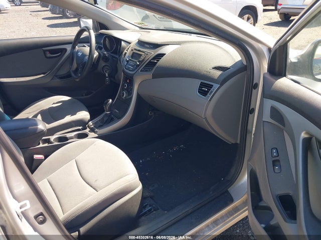 Hyundai ELANTRA Se