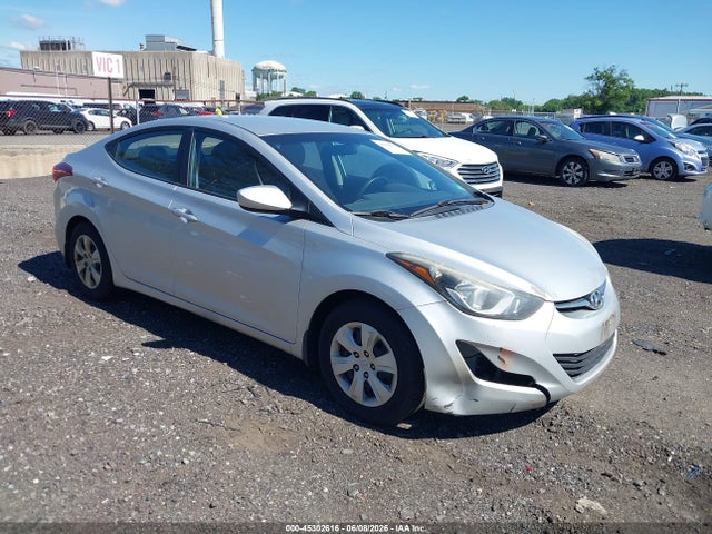 Salvage Hyundai ELANTRA Image