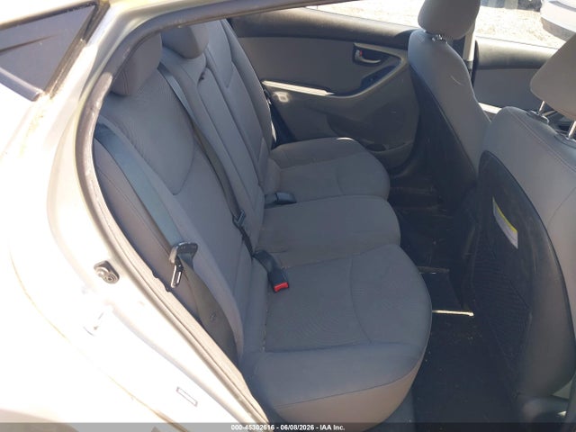 Hyundai ELANTRA Se