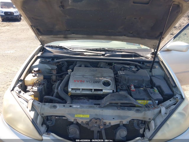 Toyota Camry Xle V6