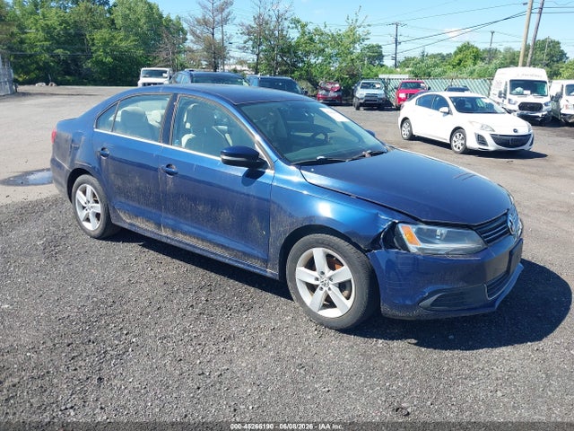 Salvage Volkswagen Jetta Image