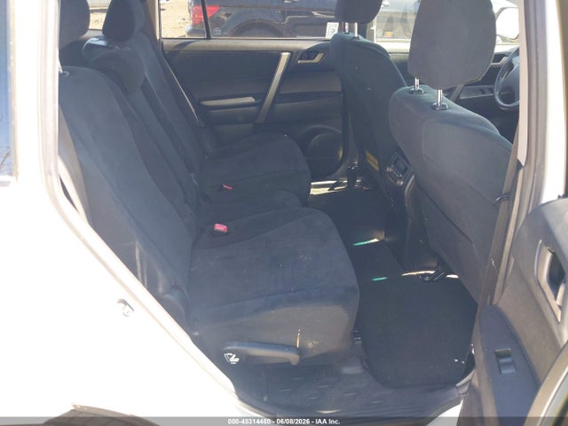 Toyota Highlander Sport