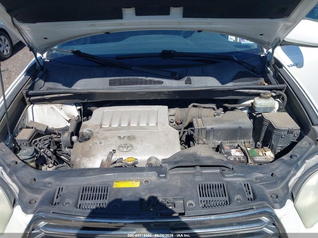 Toyota Highlander Sport