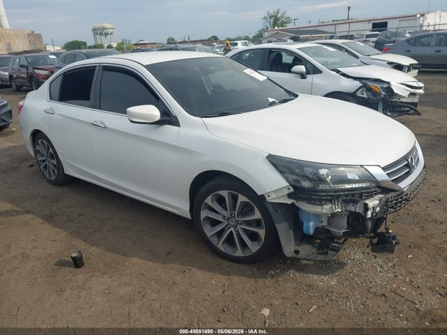 Salvage Honda Accord Image