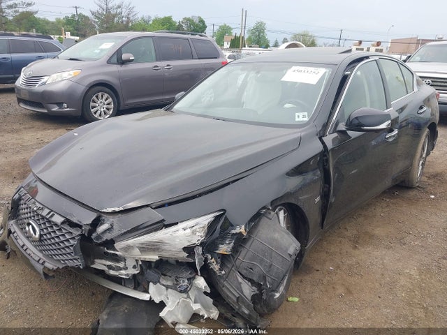 INFINITI Q50 Luxe Awd