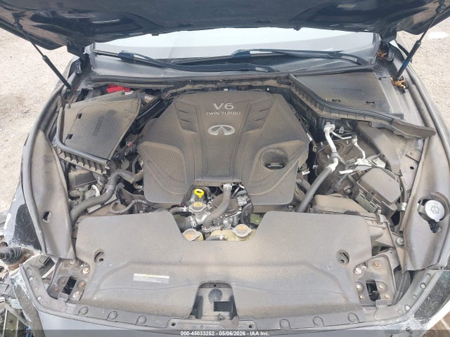 INFINITI Q50 Luxe Awd