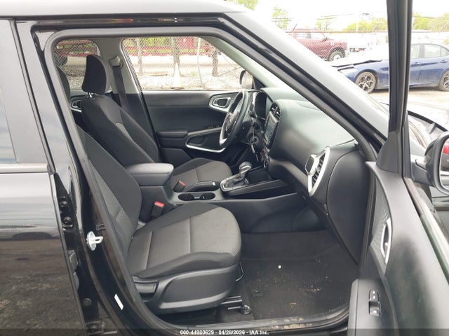 Kia Soul Lx