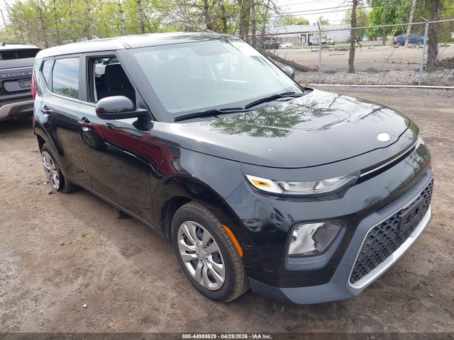 Salvage Kia Soul Image
