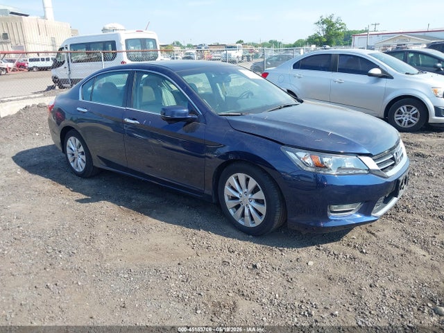Salvage Honda Accord Image