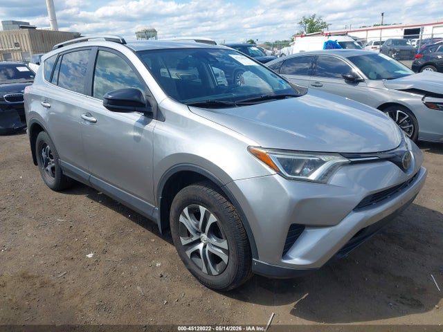 Salvage Toyota RAV4 Image