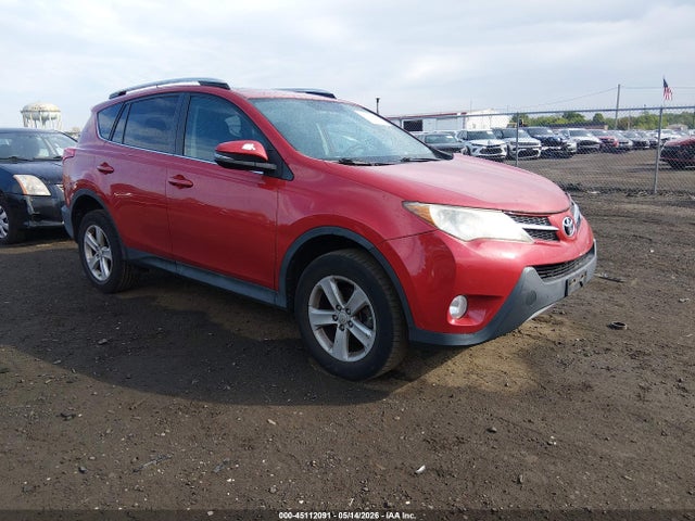 Salvage Toyota RAV4 Image