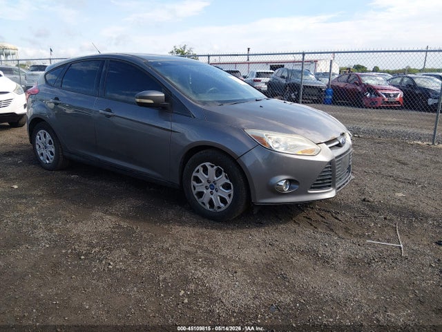 Salvage Ford Focus Image