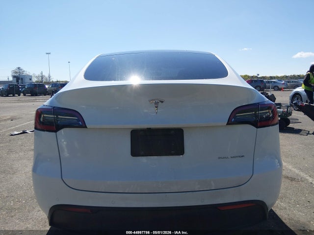 Tesla Model Y Long Range Dual Motor All-wheel Drive