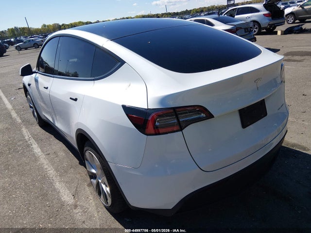 Tesla Model Y Long Range Dual Motor All-wheel Drive