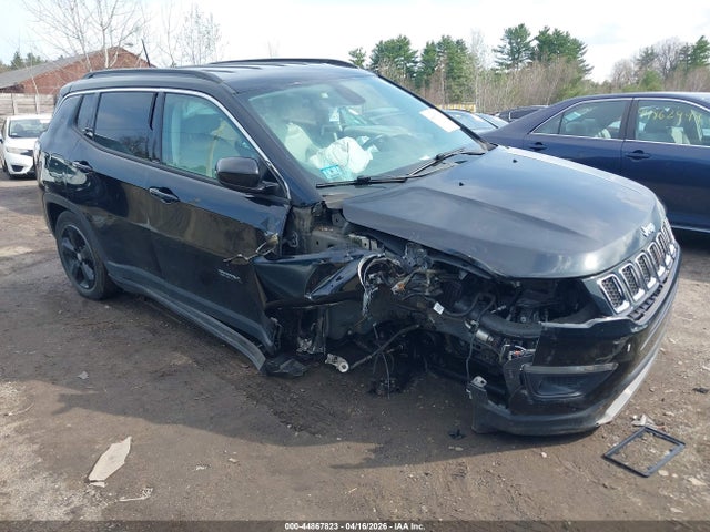 Salvage Jeep Compass Image