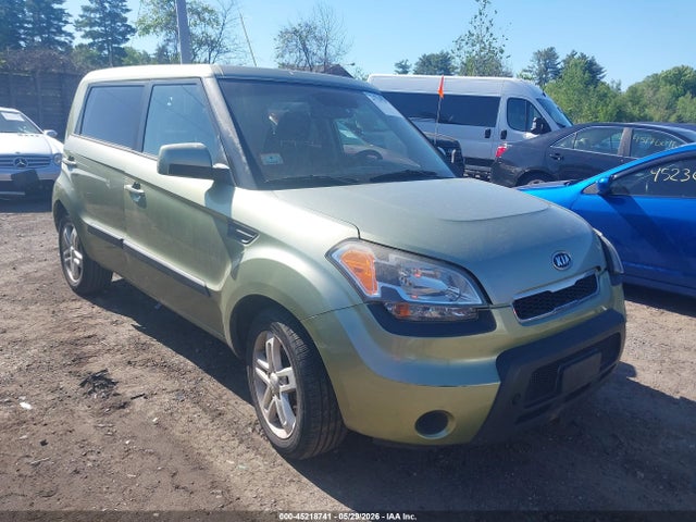 Salvage Kia Soul Image