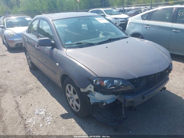Salvage Mazda Mazda3 Image