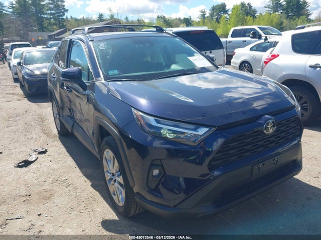 Salvage Toyota RAV4 Image