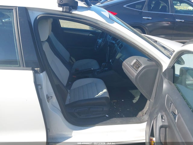 Volkswagen Jetta 1.8t Sport
