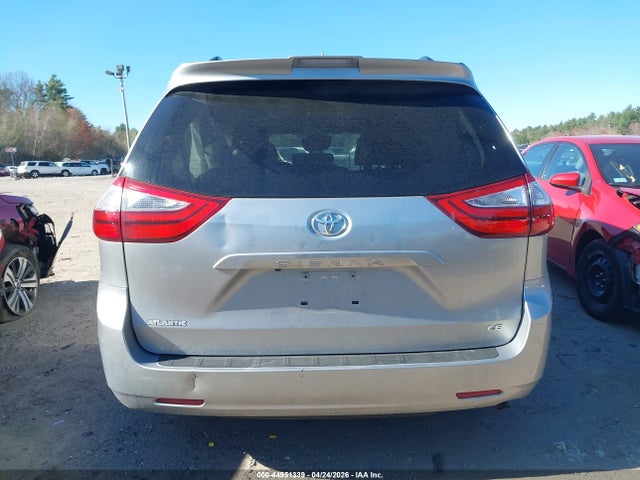 Toyota Sienna Le 8 Passenger