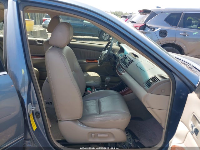 Toyota Camry Xle V6