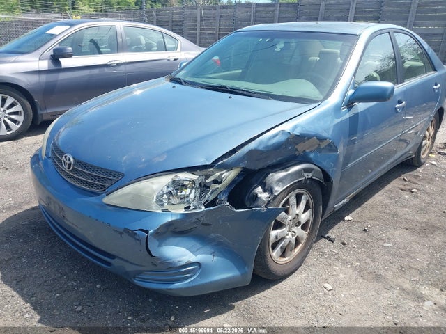 Toyota Camry Xle V6