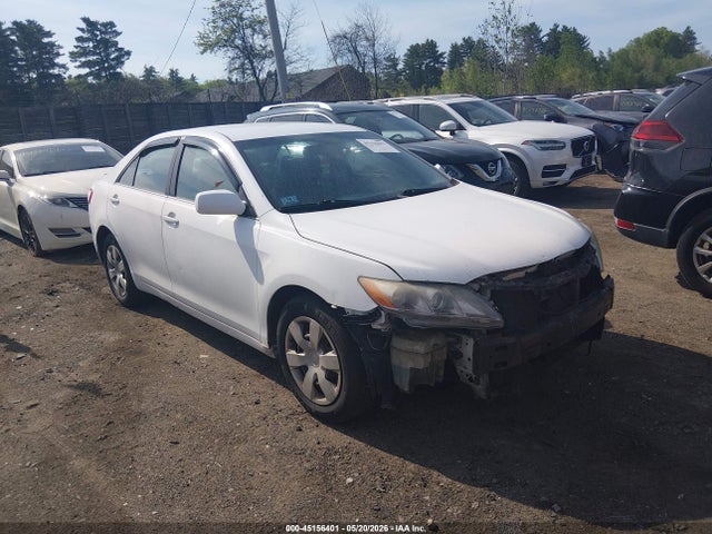 Salvage Toyota Camry Image