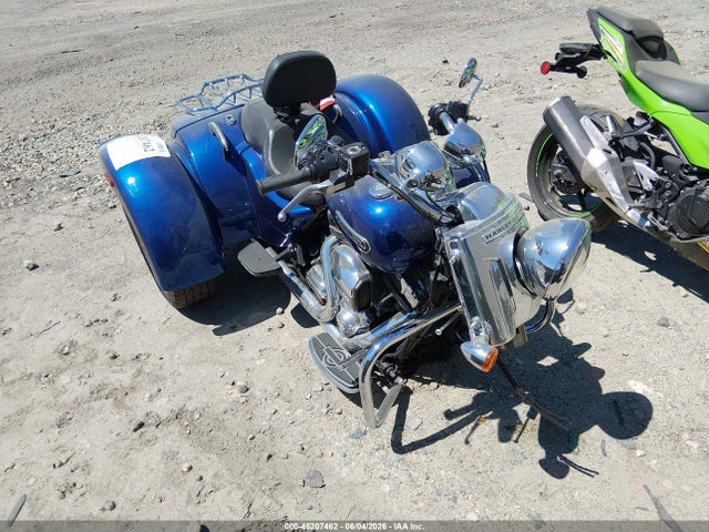 Salvage Harley-Davidson Flrt Image