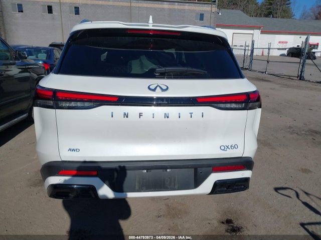 INFINITI Qx Luxe Awd