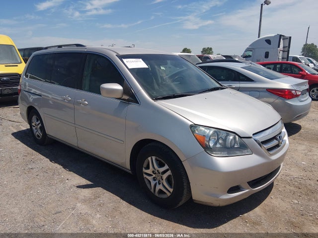 Salvage Honda Odyssey Image