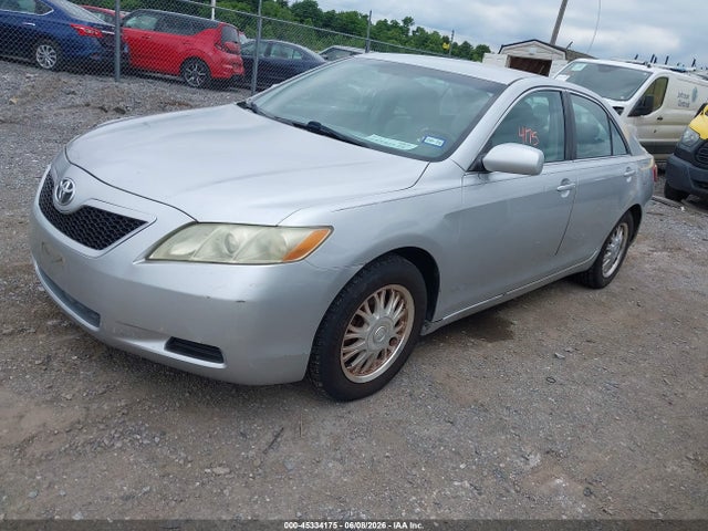 Toyota Camry Le V6