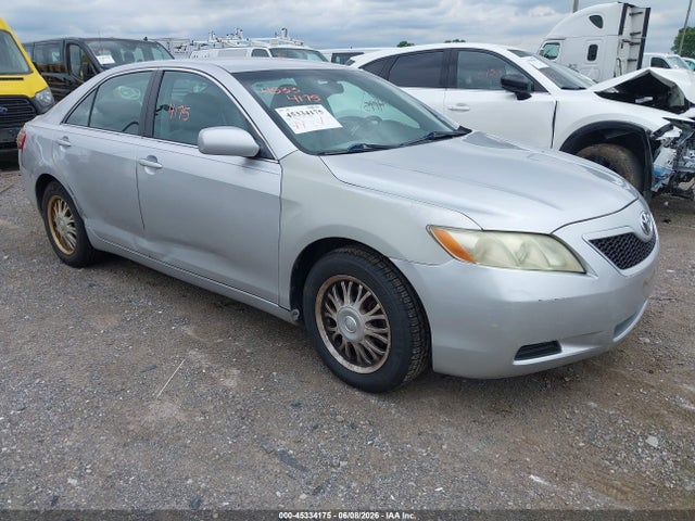 Salvage Toyota Camry Image