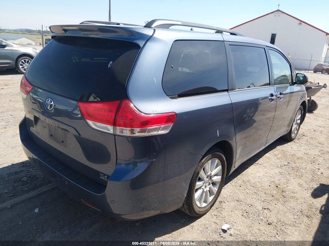 Toyota Sienna Xle 7 Passenger