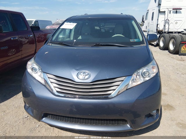 Toyota Sienna Xle 7 Passenger