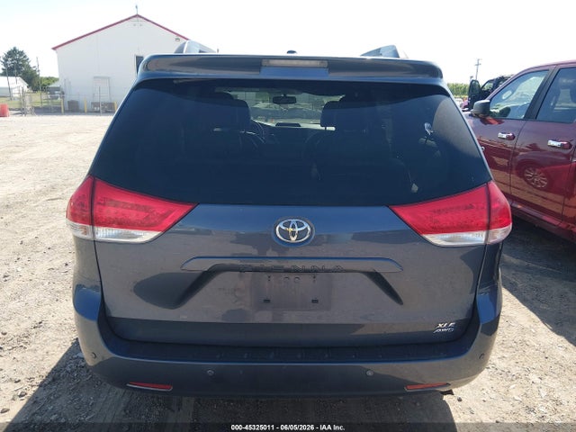 Toyota Sienna Xle 7 Passenger