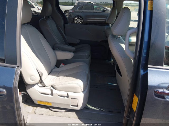 Toyota Sienna Xle 7 Passenger