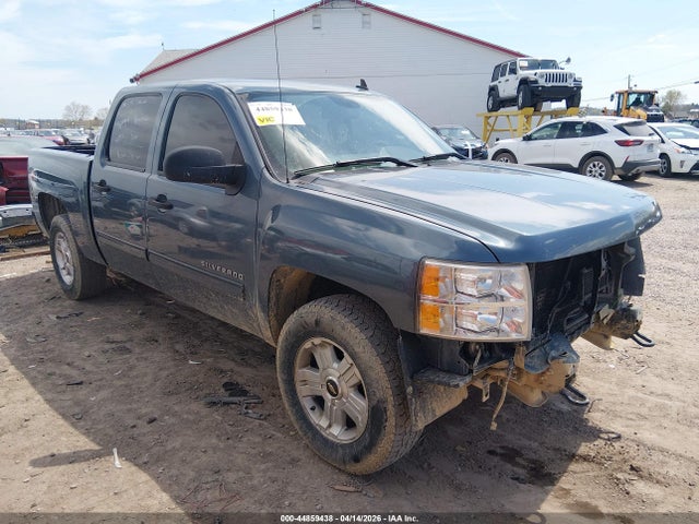 Salvage Chevrolet Silverado 1500 Image