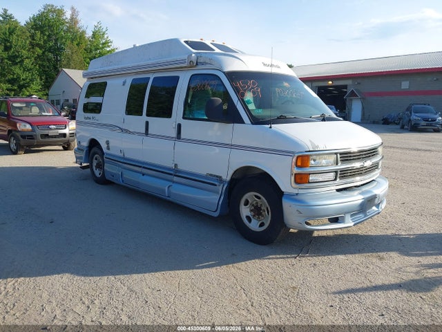 Salvage Chevrolet Express Image