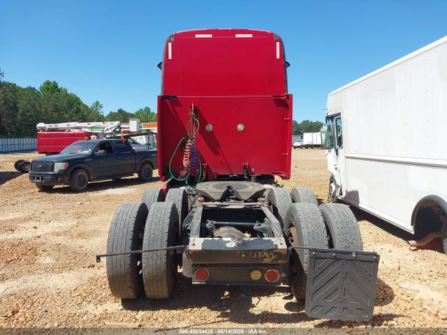 Peterbilt 587