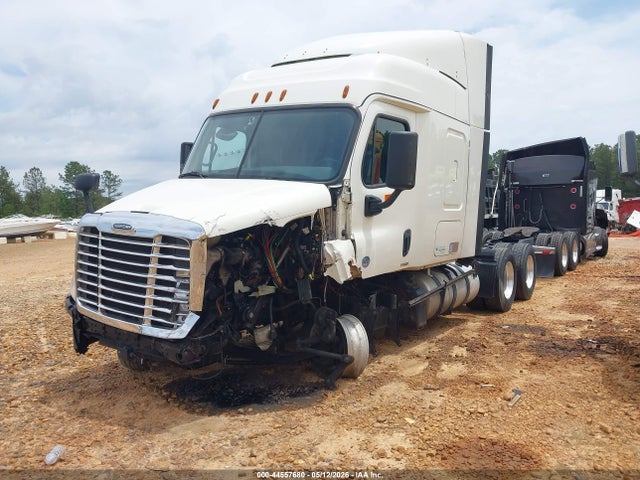 Freightliner Cascadia 113