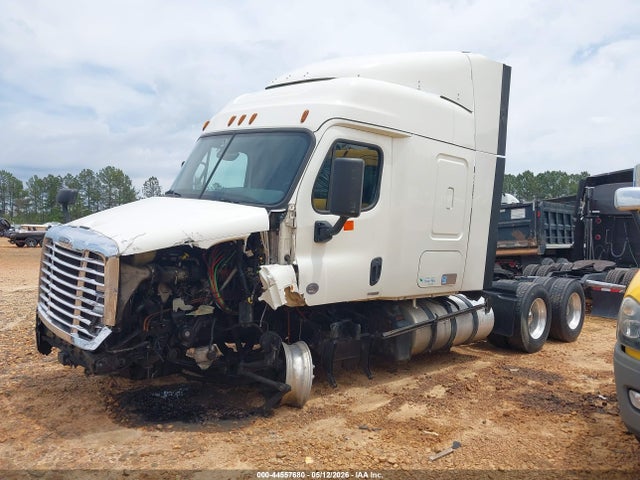 Freightliner Cascadia 113
